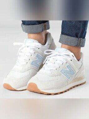 New 574 New Balance Women's Reflection Light Chrome Blue Size 8.5 Read